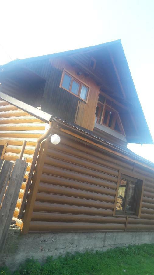 У Оксани Guest House Kvasy Exterior photo