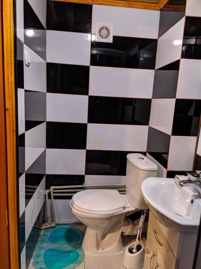 У Оксани Guest House Kvasy Exterior photo